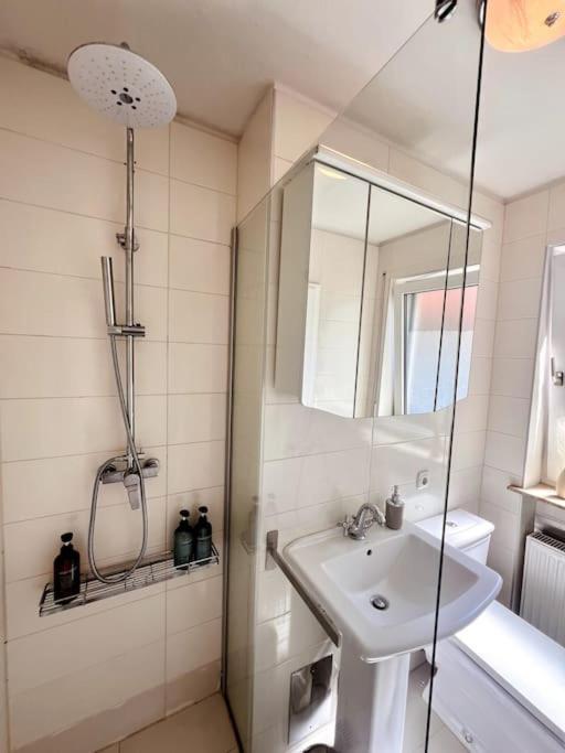 Stylish Studio Apartment With Beautiful Balcony Ingolstadt Exterior photo