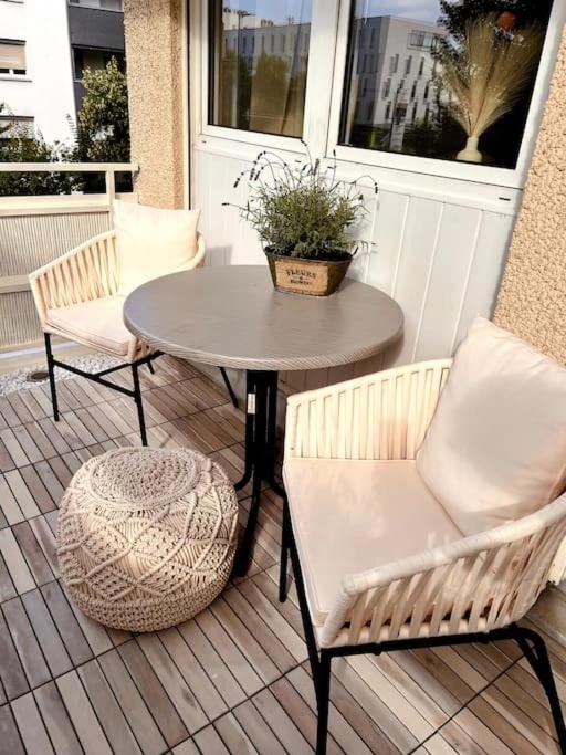 Stylish Studio Apartment With Beautiful Balcony Ingolstadt Exterior photo